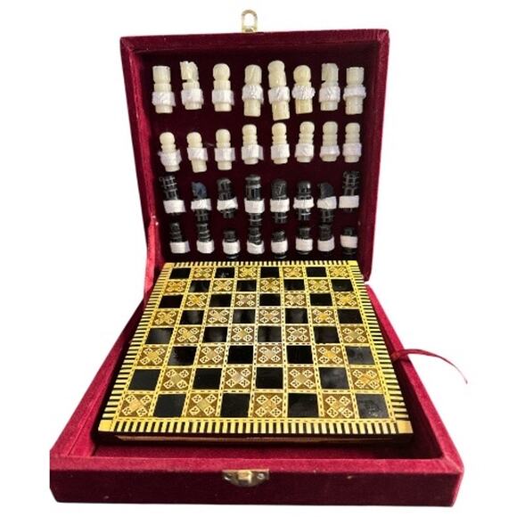 Hand Crafted Vintage Mother of Pearl Inlaid Quartz Pieces Chess Set - Picture 1 of 10